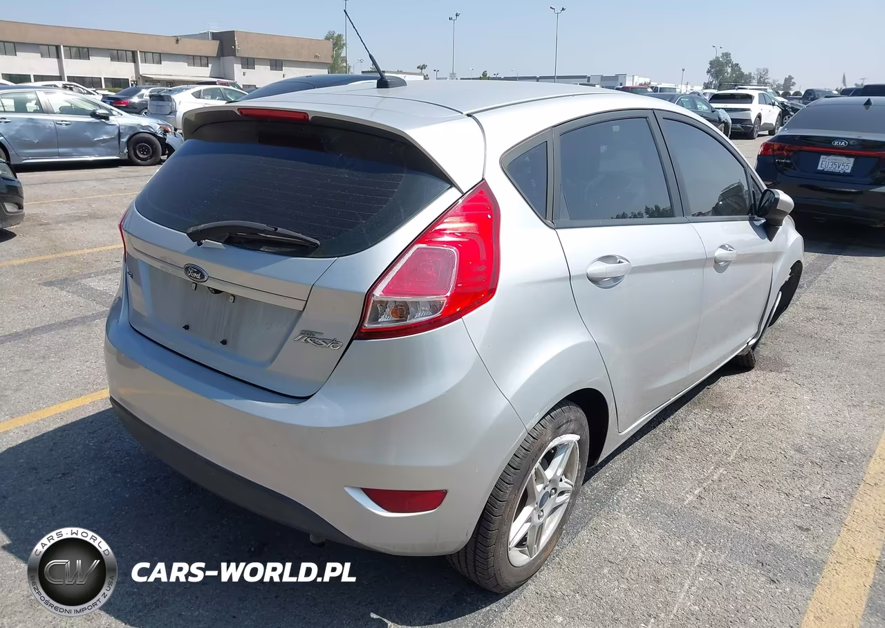 2019 Ford Fiesta Se VIN:3FADP4EJ4KM112358 - 4