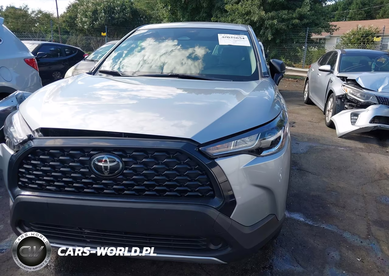 2024 Toyota Corolla Cross L VIN:7MUAAAAG9RV107681 - 12