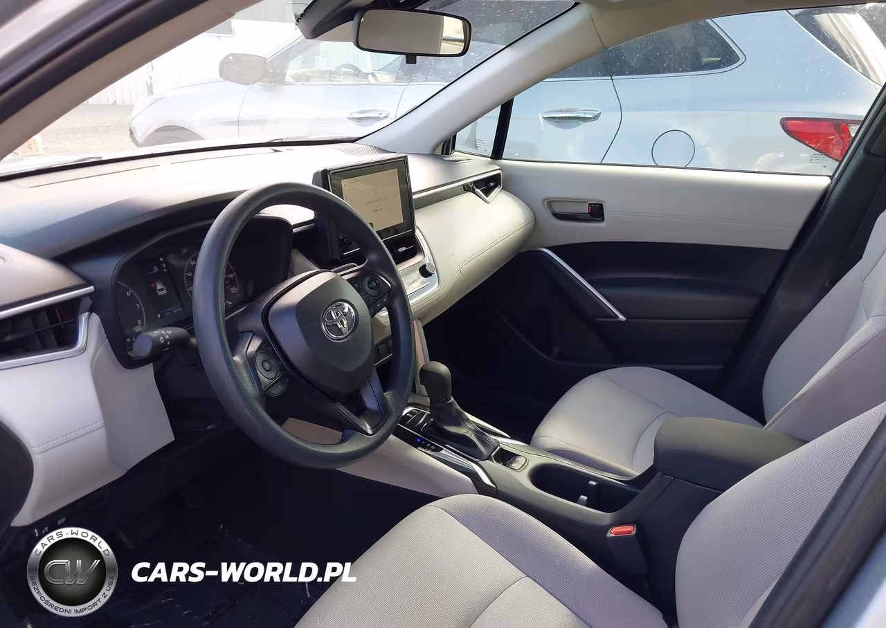 2024 Toyota Corolla Cross L VIN:7MUAAAAG9RV107681 - 5