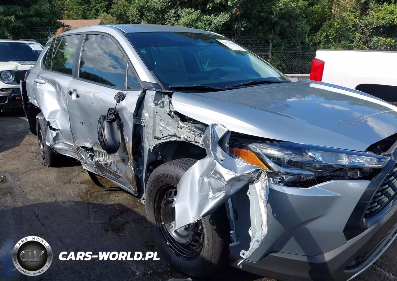 2024 Toyota Corolla Cross L VIN:7MUAAAAG9RV107681 - 6