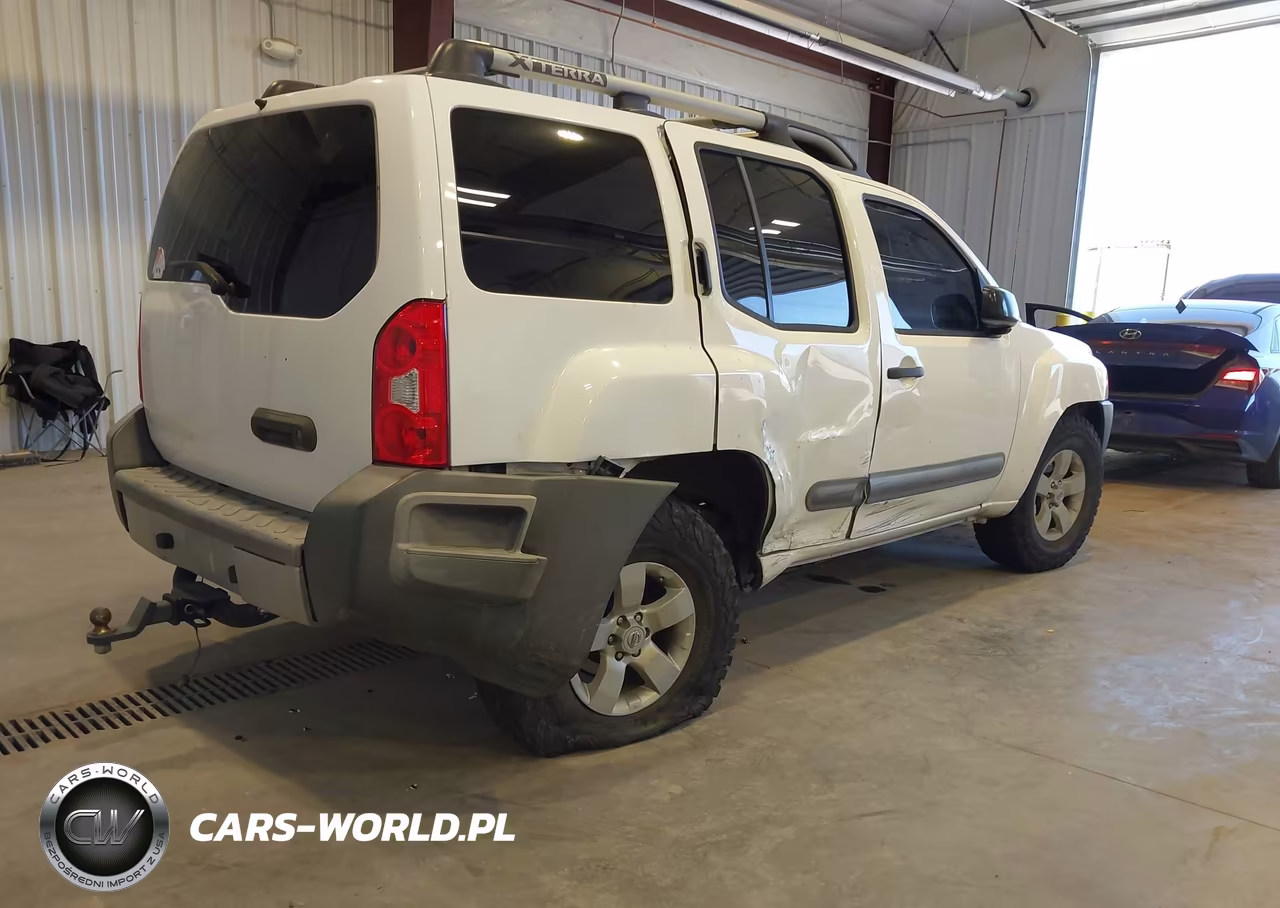 2011 Nissan Xterra S VIN:5N1AN0NU8BC516993 - 4