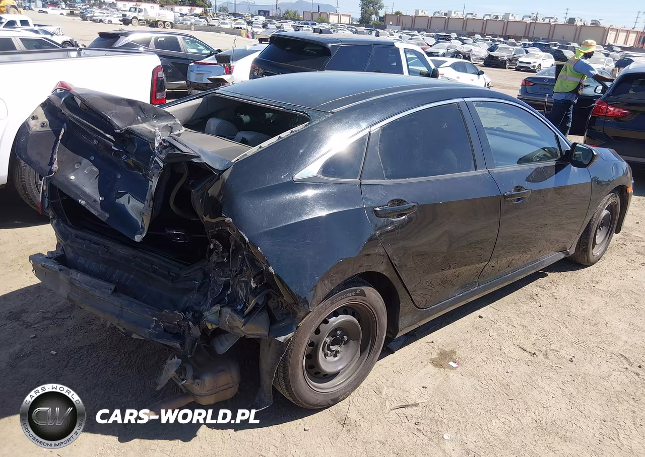 2018 Honda Civic Lx VIN:2HGFC2F52JH529061 - 4