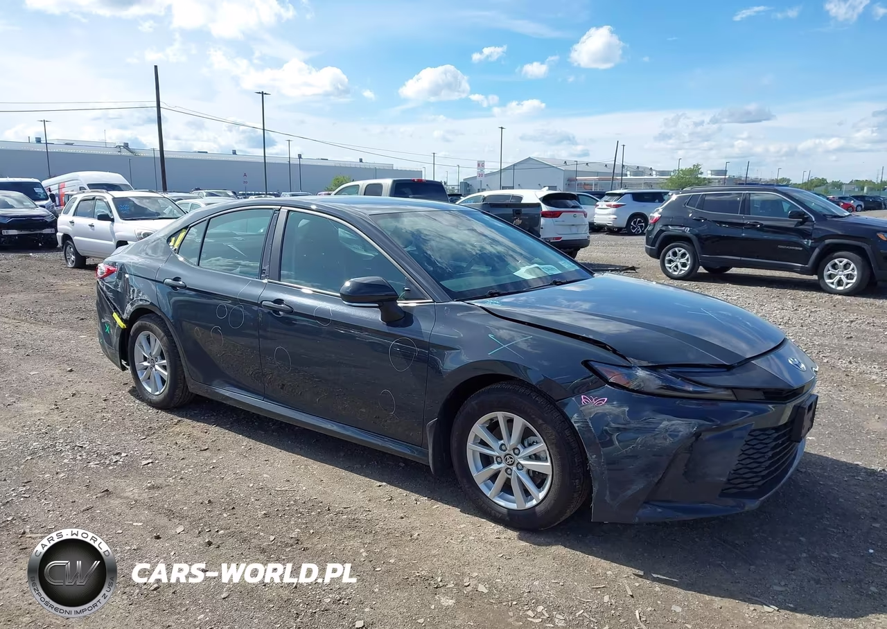 2025 Toyota Camry Le