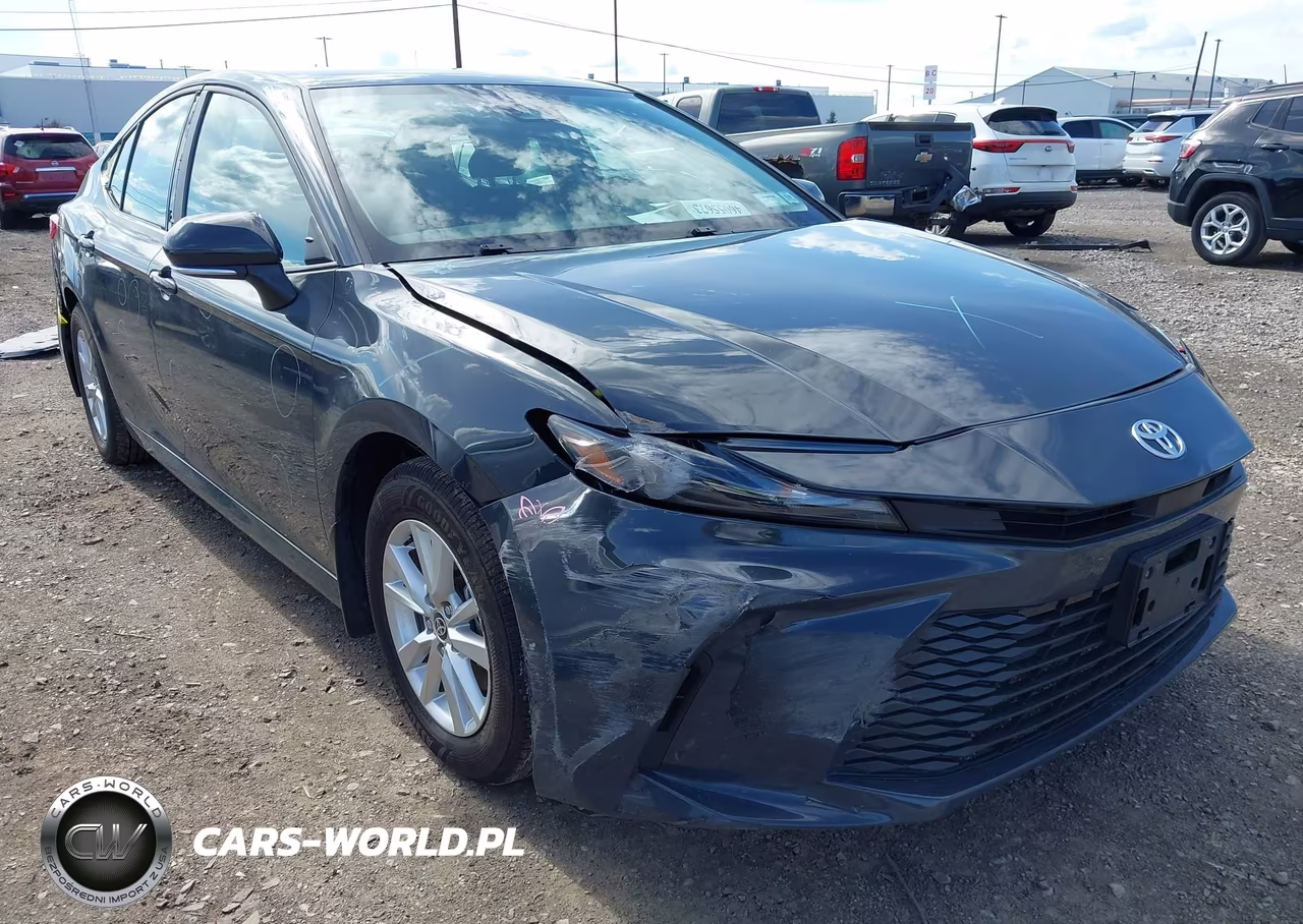 2025 Toyota Camry Le VIN:4T1DBADK8SU513727 - 18