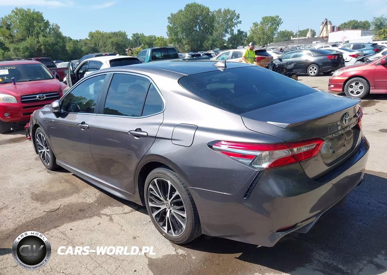 2019 Toyota Camry Se VIN:4T1B11HK8KU200990 - 3