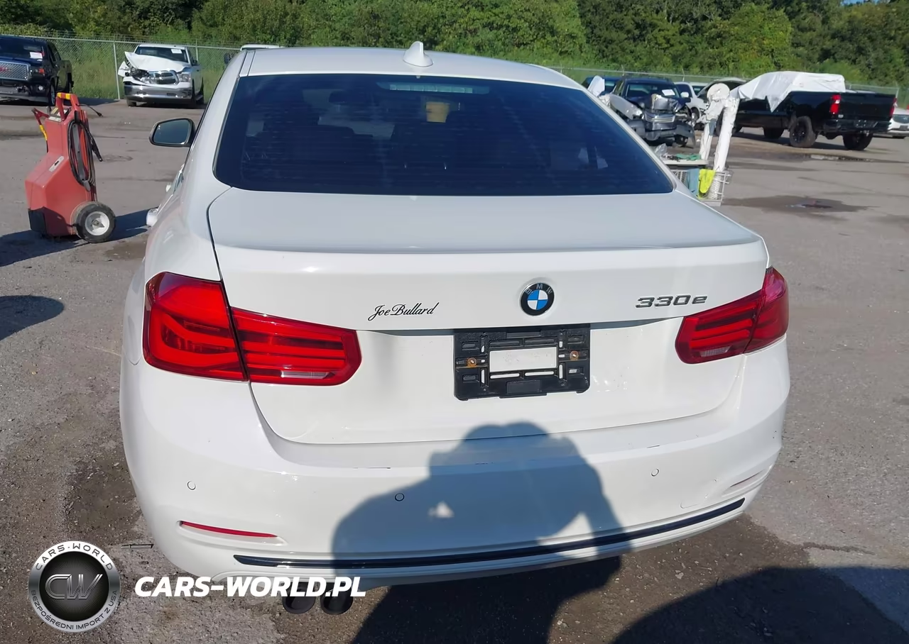 2017 BMW 330E Iperformance VIN:WBA8E1C3XHA030061 - 16
