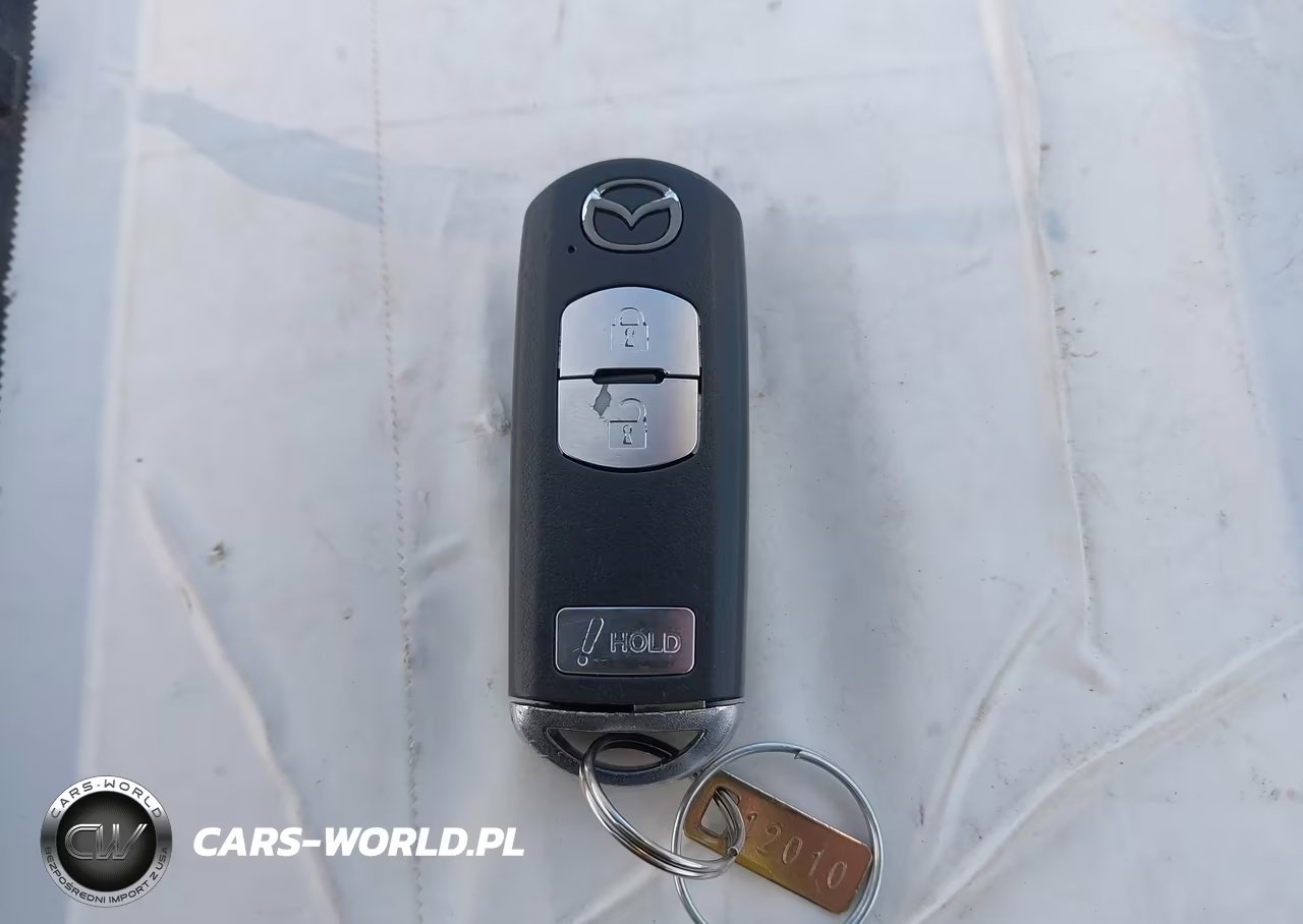 2018 Mazda Mazda3 Touring VIN:3MZBN1L32JM244945 - 11