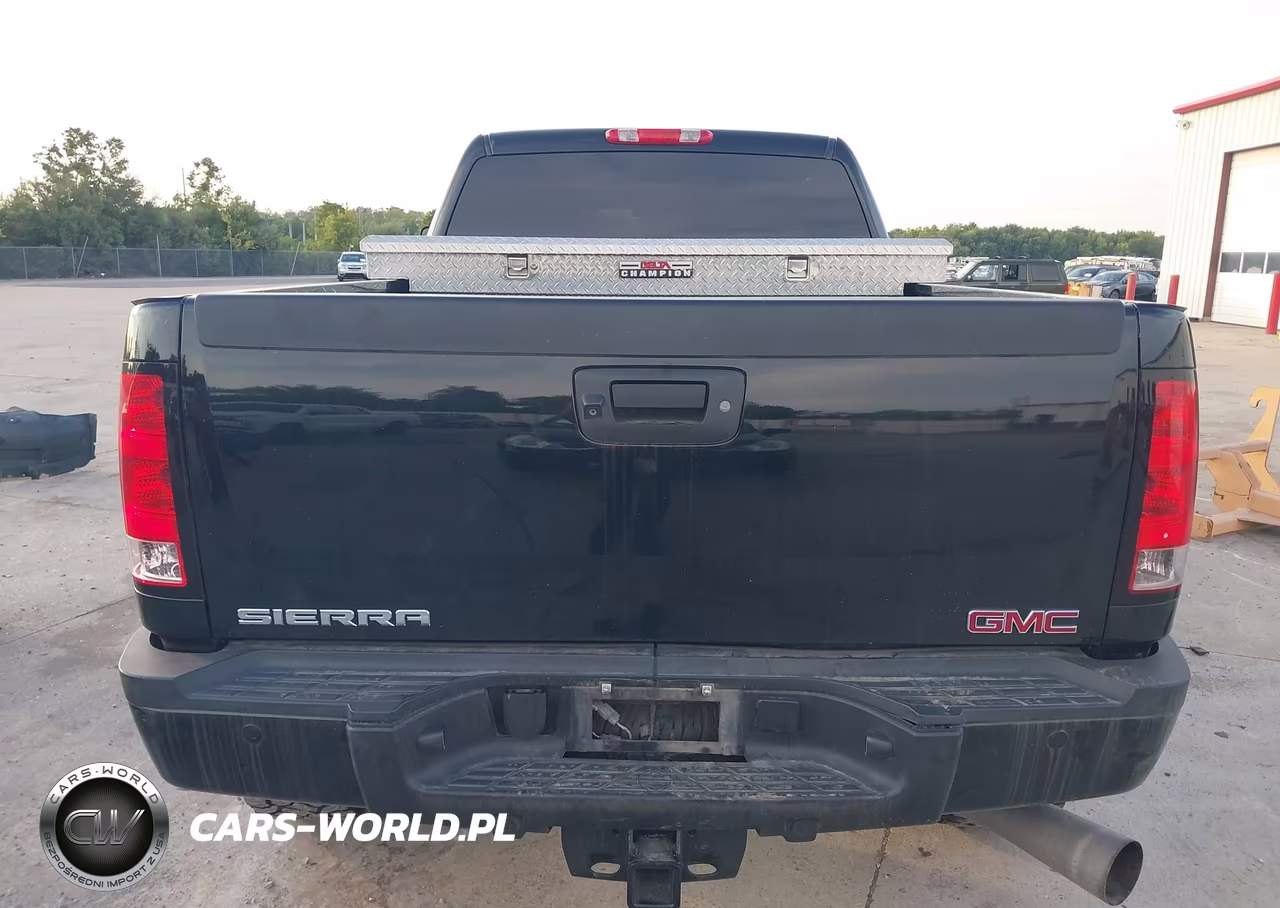 2013 GMC Sierra 2500Hd Denali VIN:1GT125E85DF182341 - 13