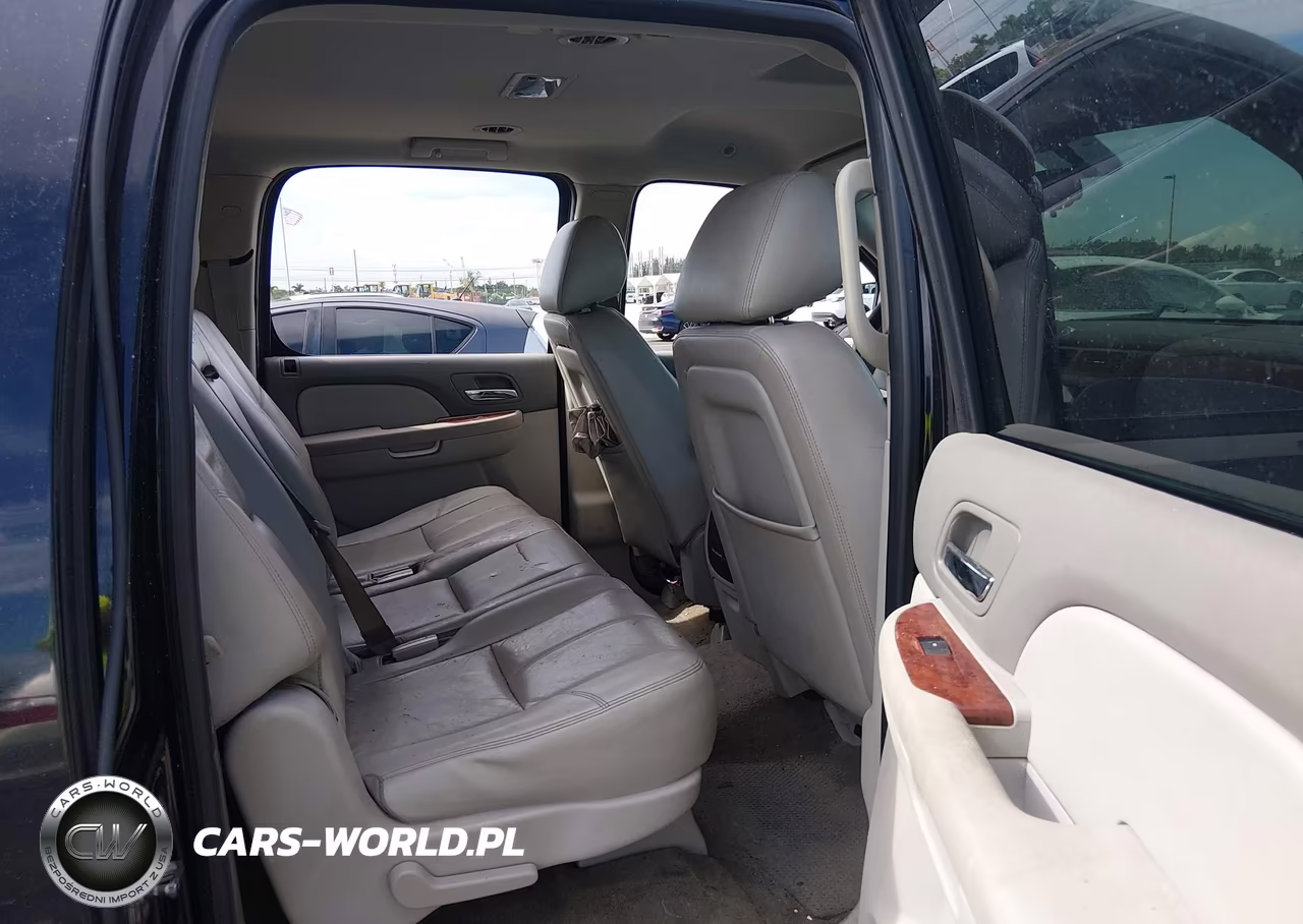 2013 Chevrolet Suburban 1500 Lt VIN:1GNSCJE08DR256281 - 8