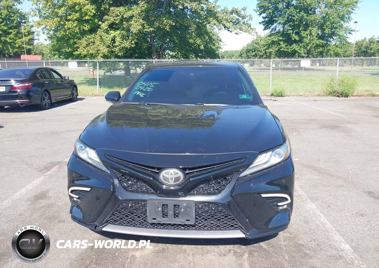 2018 Toyota Camry Xse VIN:4T1B61HK2JU523688 - 12