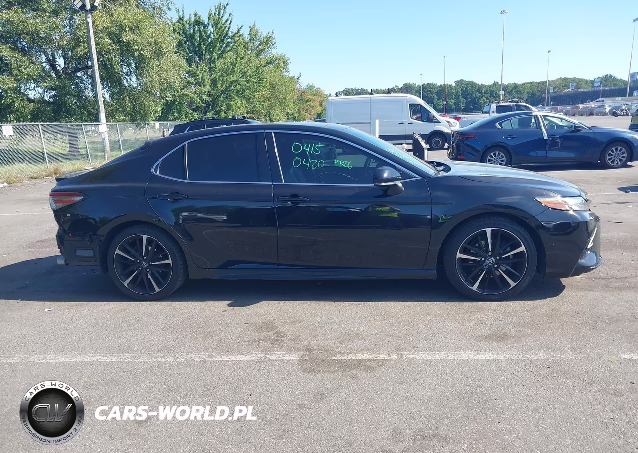 2018 Toyota Camry Xse VIN:4T1B61HK2JU523688 - 13