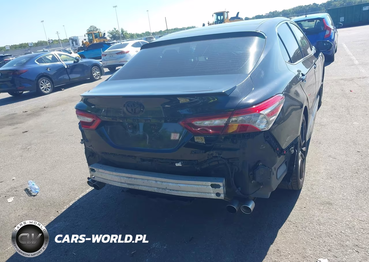 2018 Toyota Camry Xse VIN:4T1B61HK2JU523688 - 16