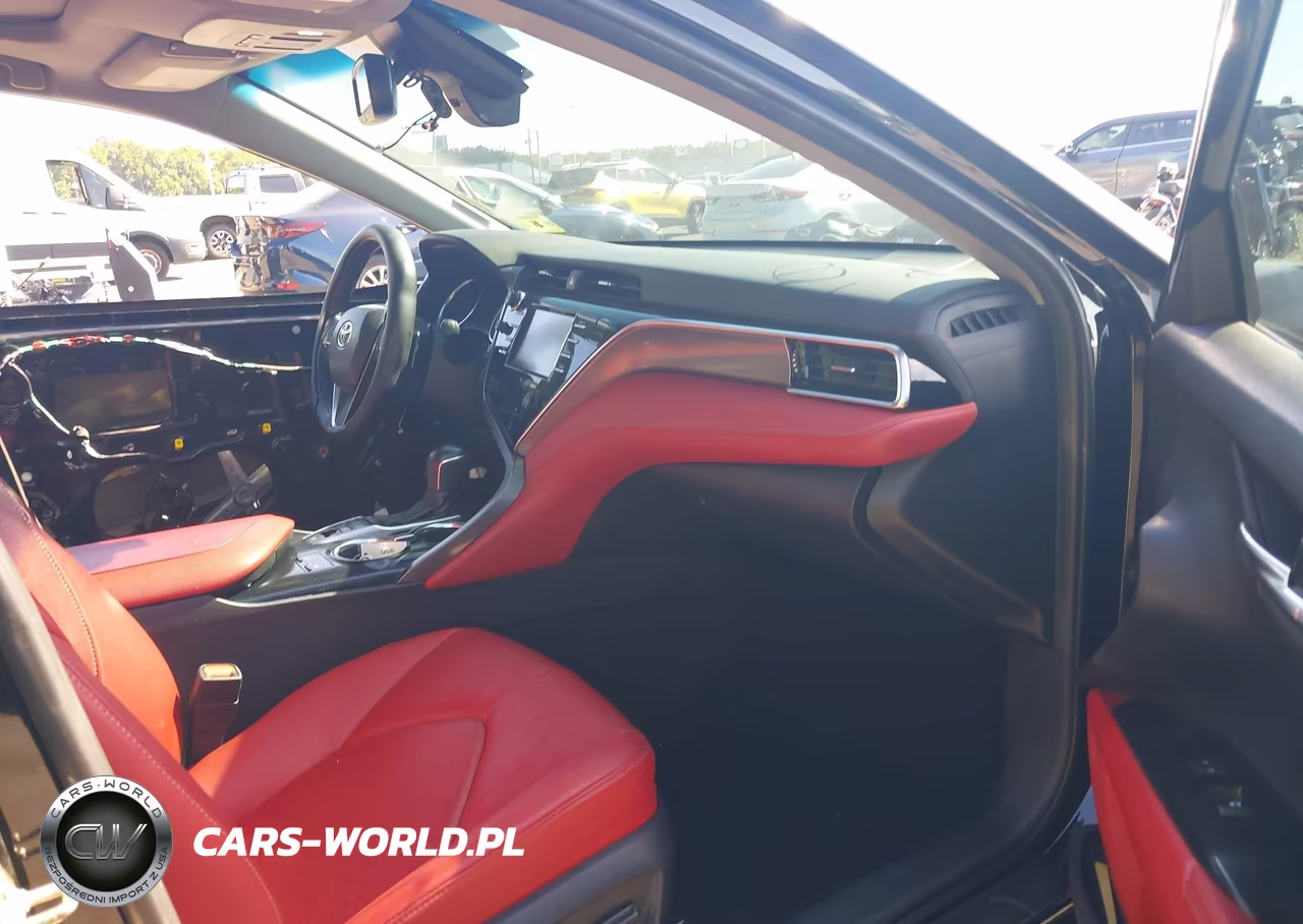 2018 Toyota Camry Xse VIN:4T1B61HK2JU523688 - 5