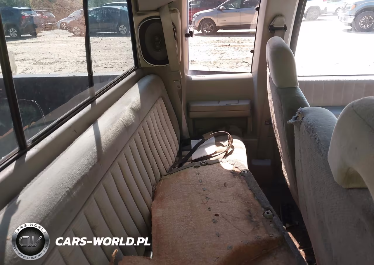 1992 Chevrolet Gmt-400 C1500 VIN:2GCEC19K5N1126423 - 8