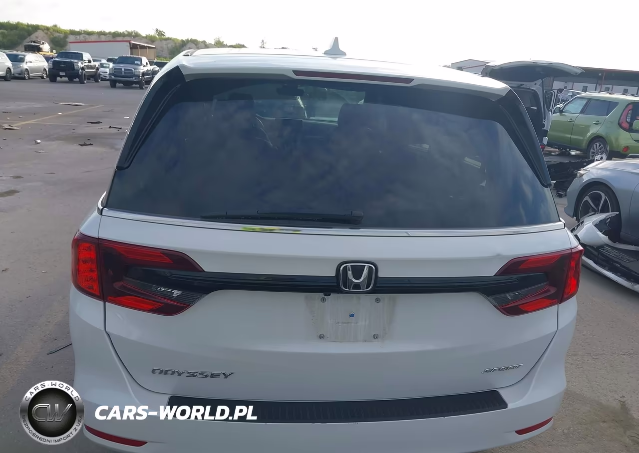 2023 Honda Odyssey Sport VIN:5FNRL6H75PB061536 - 17