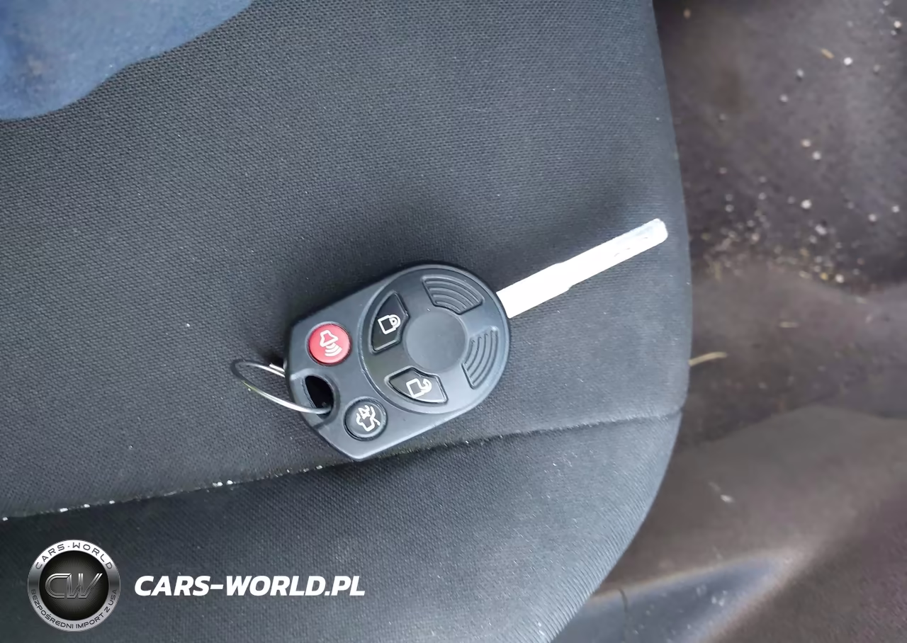 2017 Ford Focus Se VIN:1FADP3F28HL330377 - 11