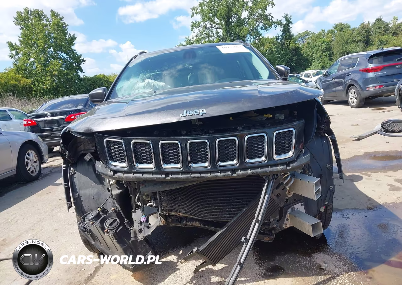 2018 Jeep Compass Latitude 4X4 VIN:3C4NJDBB7JT334474 - 13