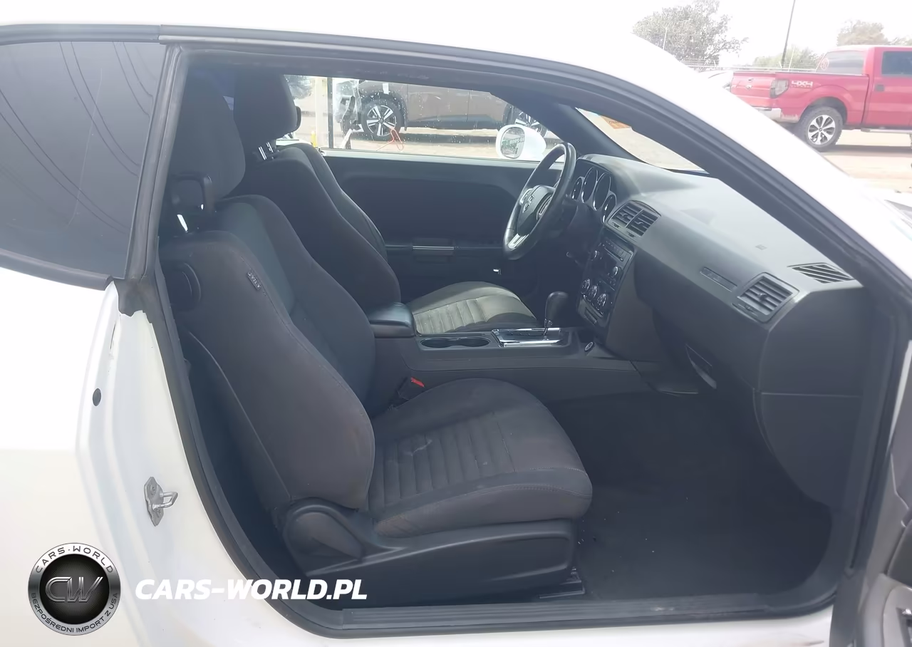 2014 Dodge Challenger Sxt VIN:2C3CDYAG1EH251144 - 5