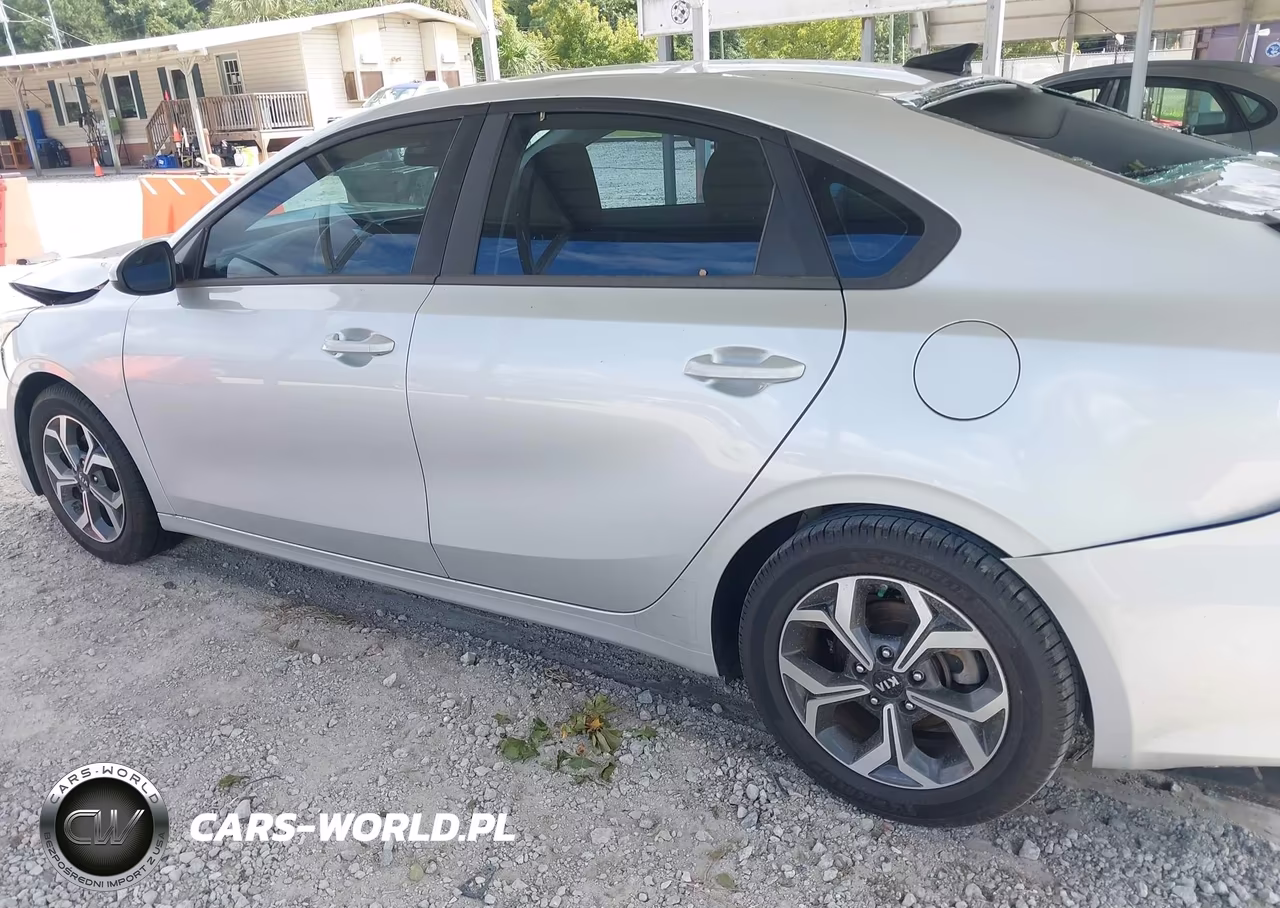 2019 Kia Forte Lxs VIN:3KPF24AD5KE081519 - 14