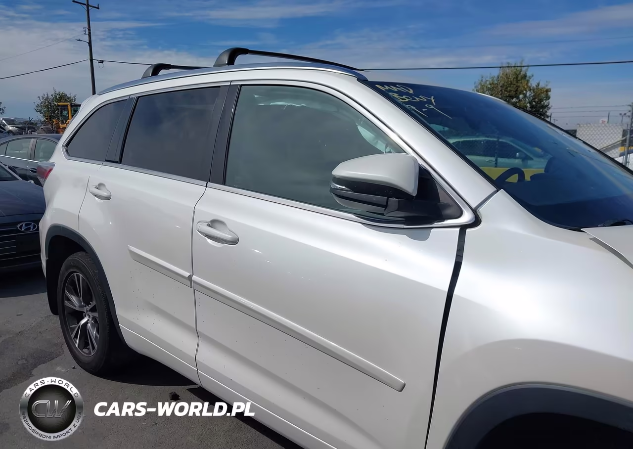 2016 Toyota Highlander Xle V6 VIN:5TDJKRFH4GS343112 - 14