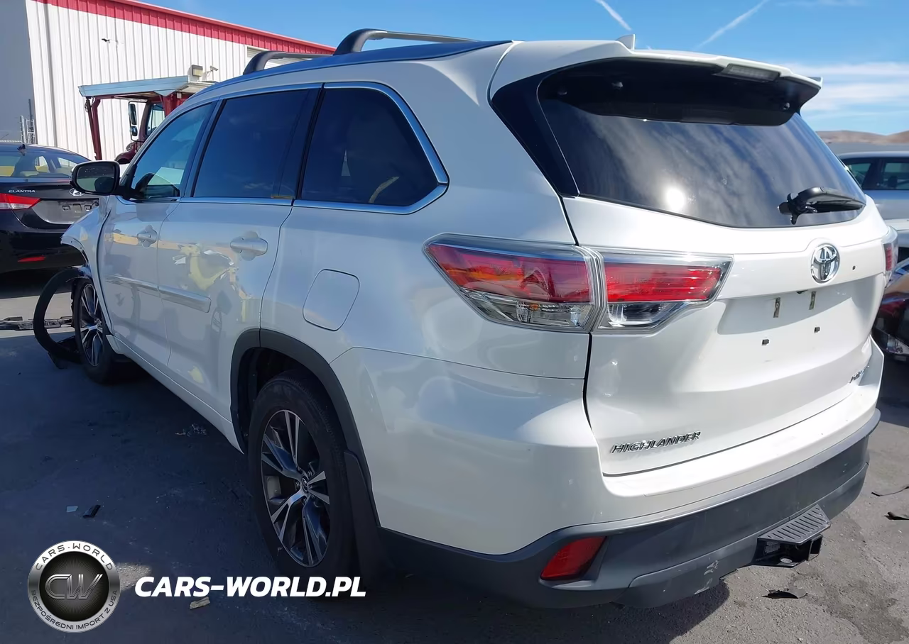 2016 Toyota Highlander Xle V6 VIN:5TDJKRFH4GS343112 - 3