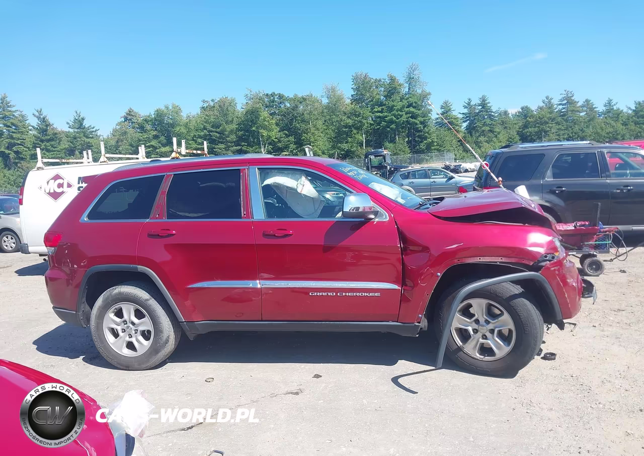 2014 Jeep Grand Cherokee Laredo VIN:1C4RJFAG9EC470133 - 12