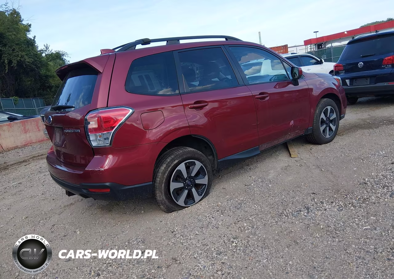 2018 Subaru Forester 2.5I Premium VIN:JF2SJAEC4JH589475 - 4