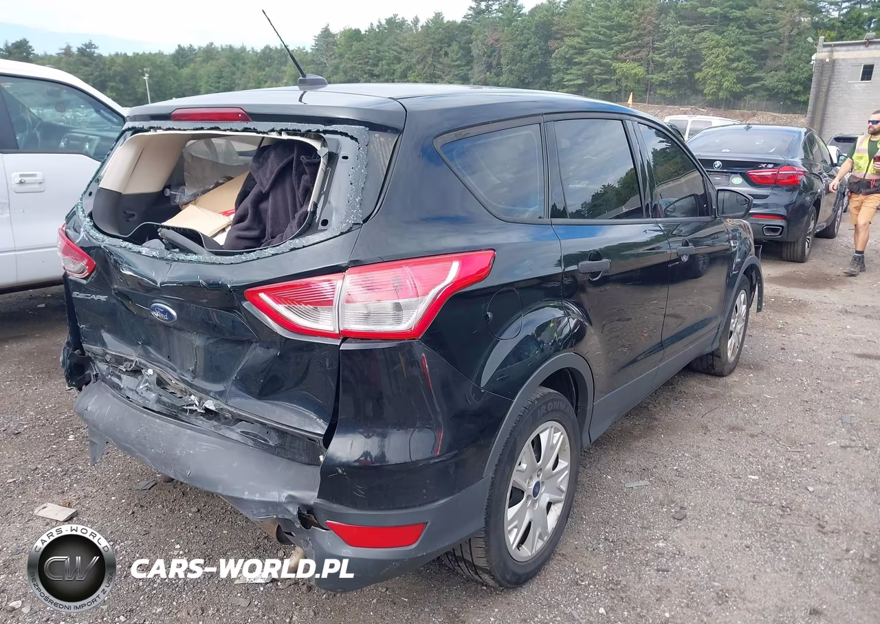 2016 Ford Escape S VIN:1FMCU0F7XGUC31704 - 4