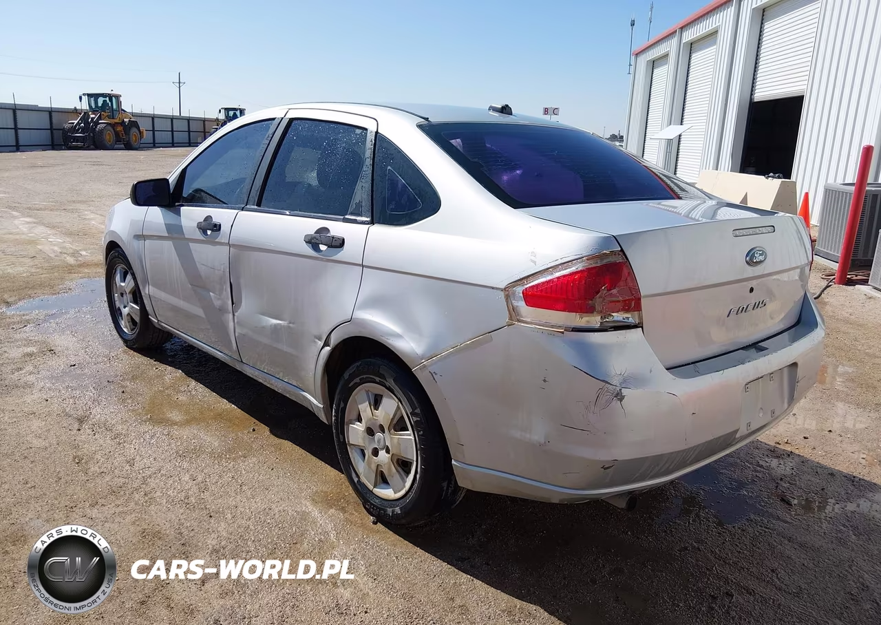 2008 Ford Focus S VIN:1FAHP34NX8W233310 - 3
