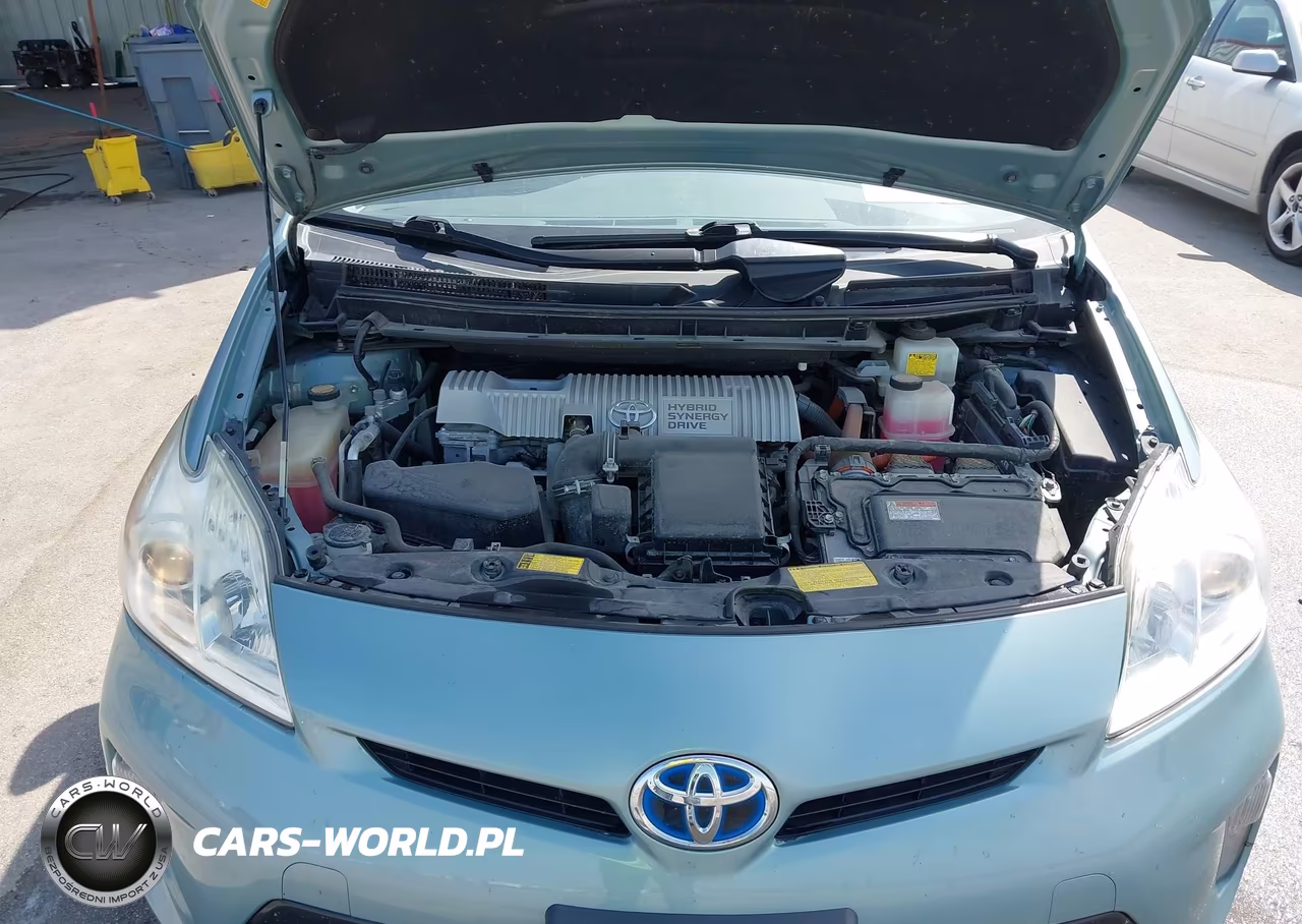 2013 Toyota Prius Two VIN:JTDKN3DU2D1641076 - 10