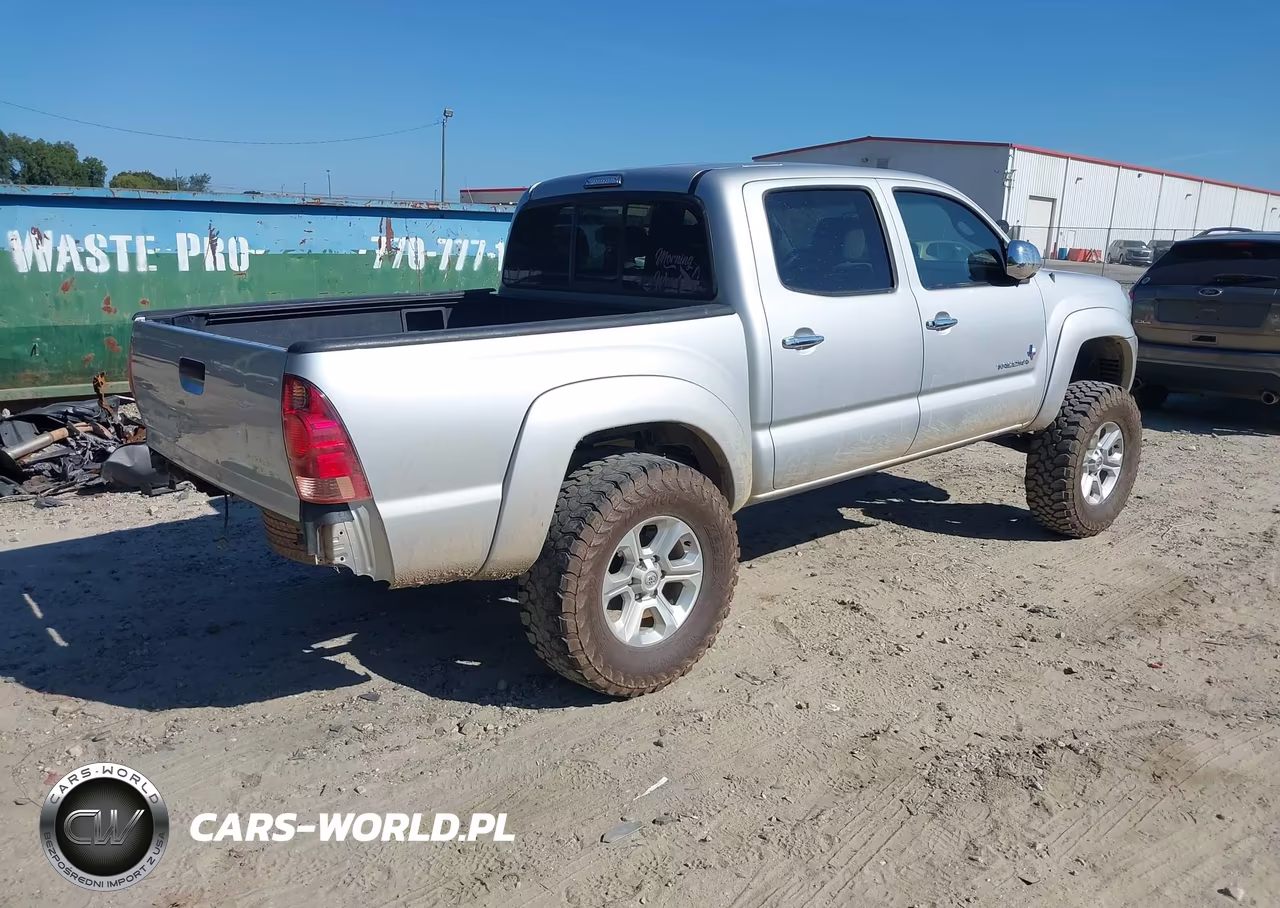 2005 Toyota Tacoma Prerunner V6 VIN:5TEJU62N45Z107614 - 4