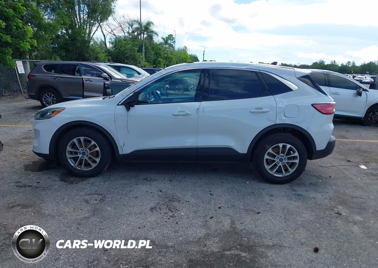 2022 Ford Escape Se VIN:1FMCU0G68NUB93523 - 14