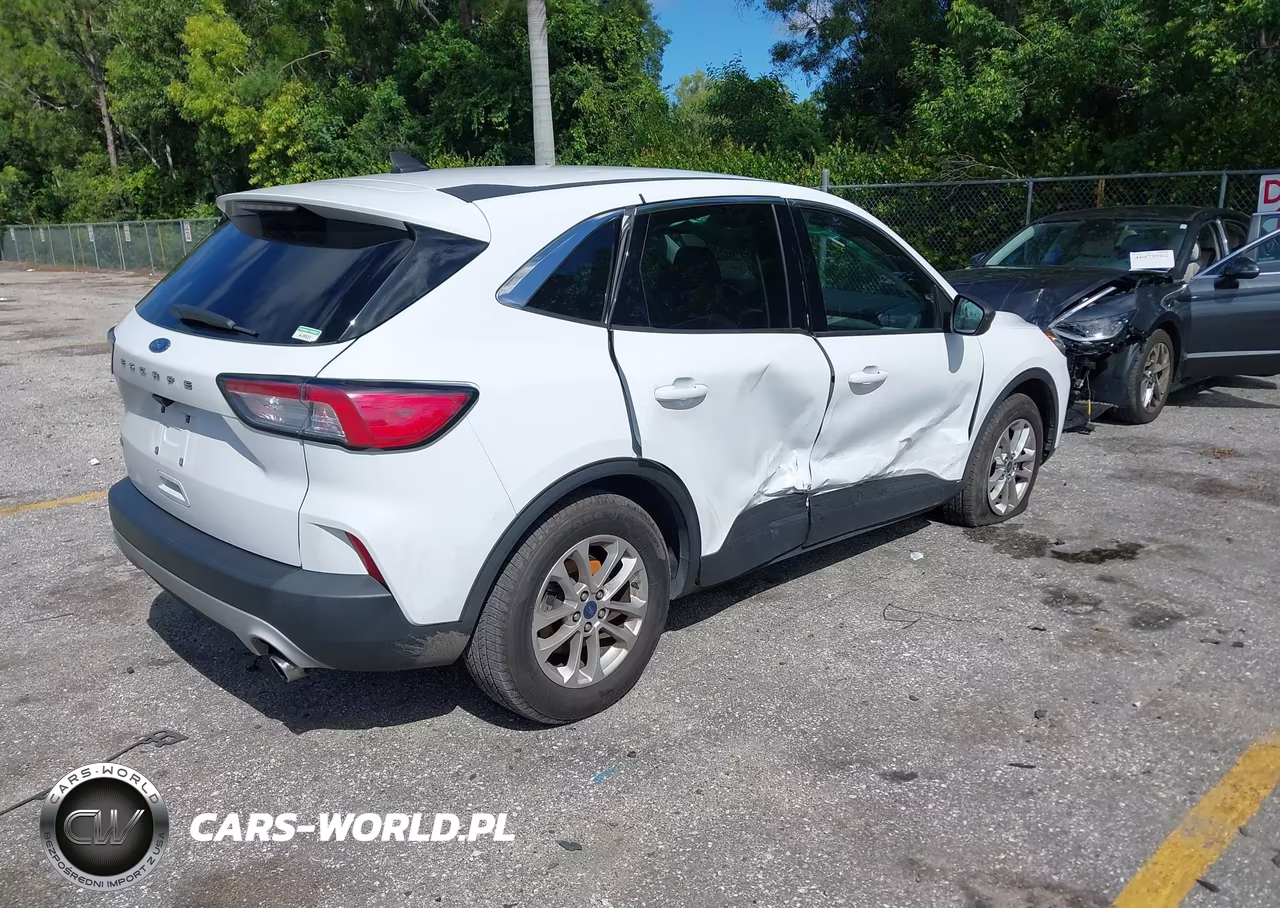 2022 Ford Escape Se VIN:1FMCU0G68NUB93523 - 4
