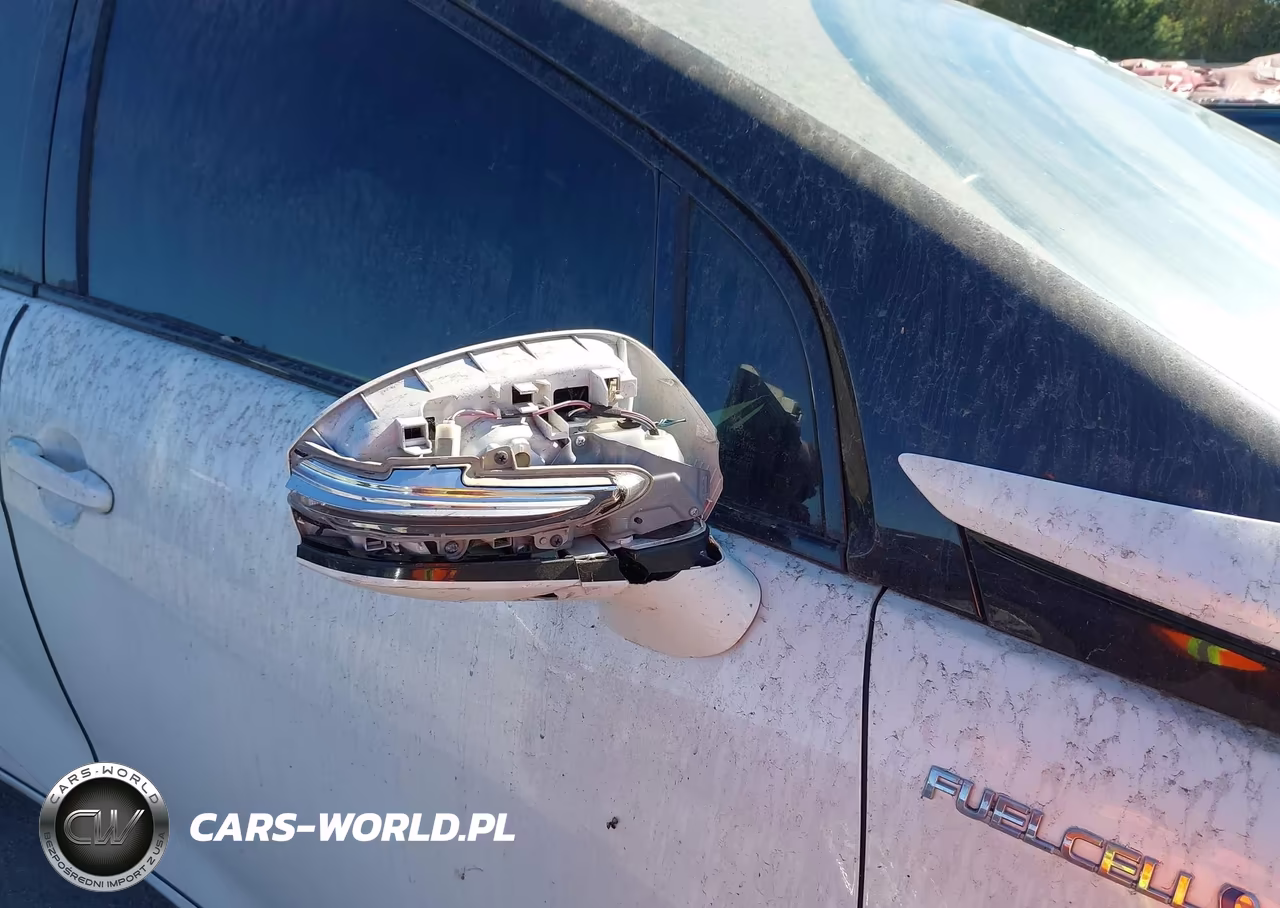2020 Toyota Mirai VIN:JTDBVRBD6LA008214 - 18