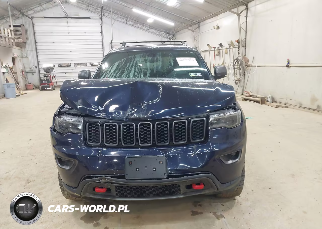 2018 Jeep Grand Cherokee Trailhawk 4X4 VIN:1C4RJFLG0JC318958 - 12