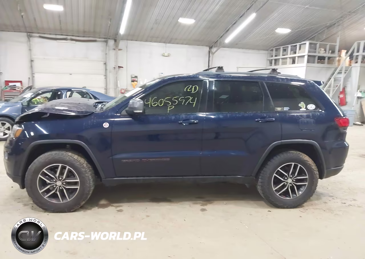 2018 Jeep Grand Cherokee Trailhawk 4X4 VIN:1C4RJFLG0JC318958 - 14