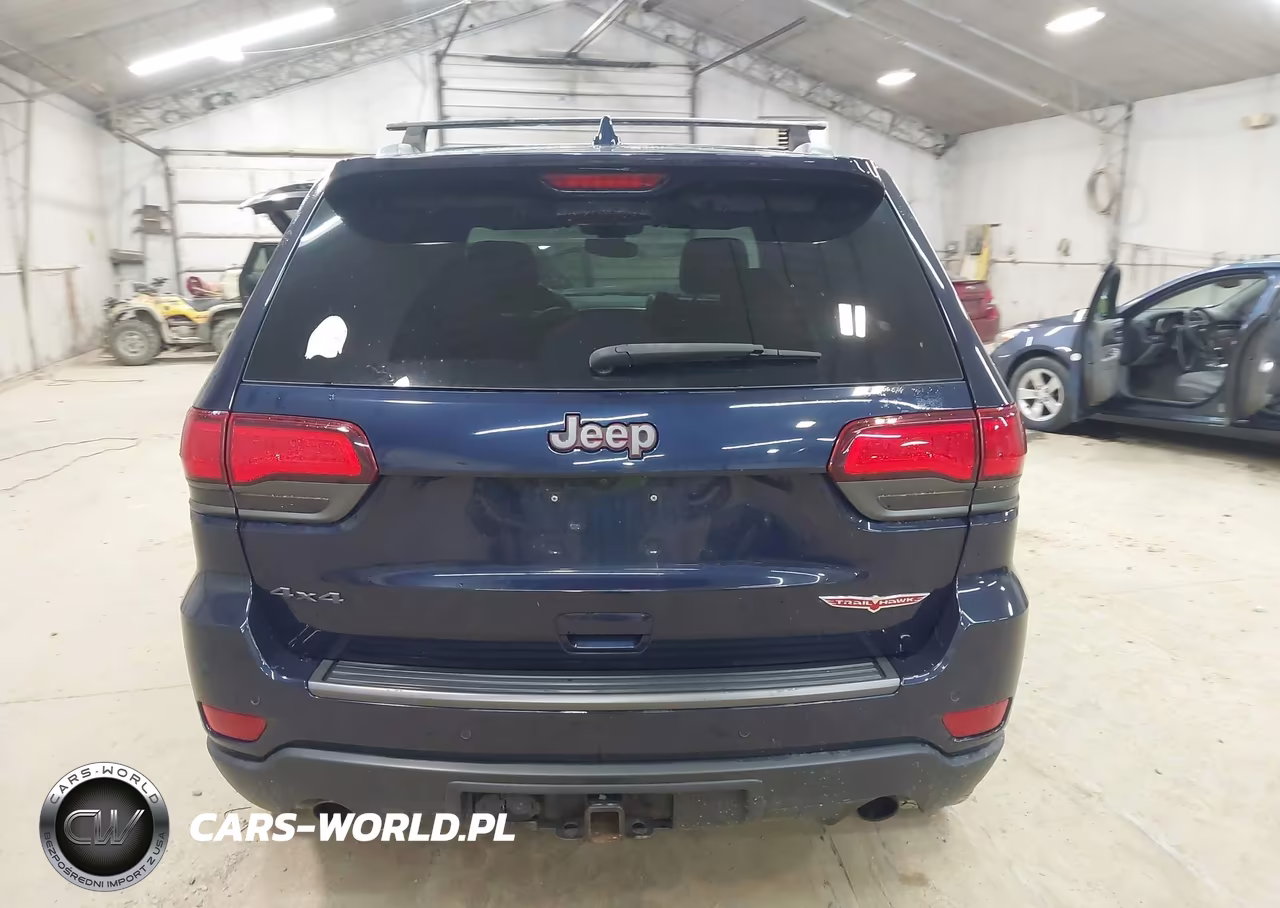 2018 Jeep Grand Cherokee Trailhawk 4X4 VIN:1C4RJFLG0JC318958 - 16