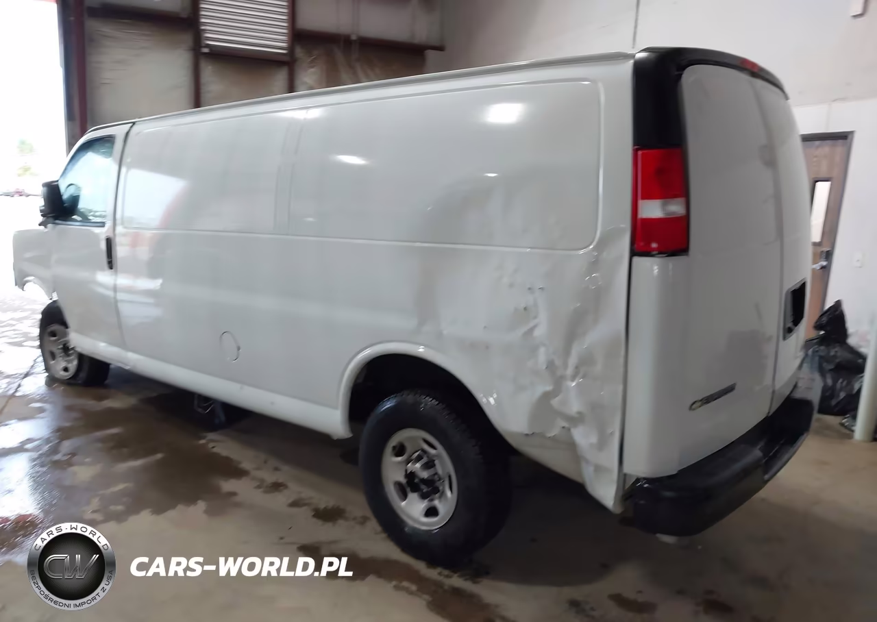 2023 Chevrolet Express 2500 Delivery Van VIN:1GCWGBFP5P1175337 - 3