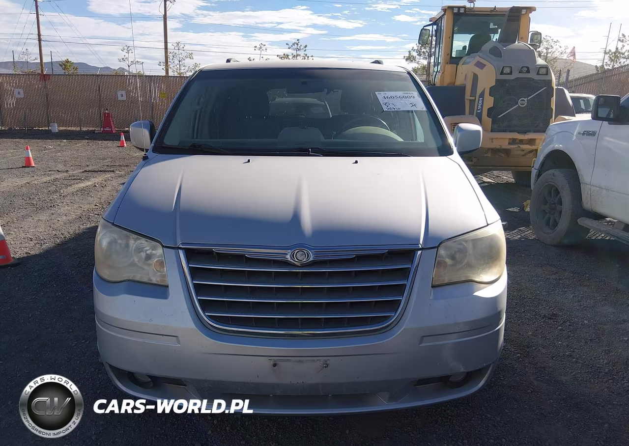 2010 Chrysler Town & Country Touring VIN:2A4RR5D12AR319575 - 6