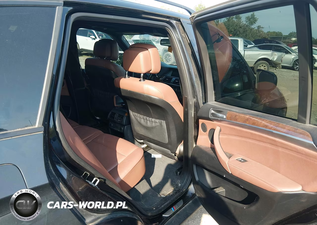 2012 BMW X5 xDrive35D VIN:5UXZW0C5XCL673408 - 8