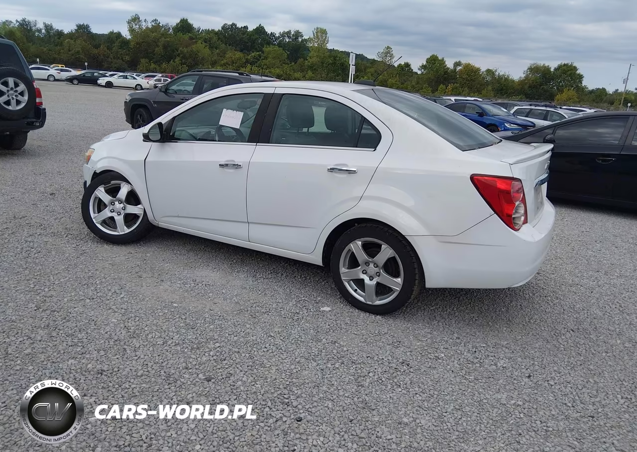 2015 Chevrolet Sonic Ltz Auto VIN:1G1JE5SB0F4120750 - 3
