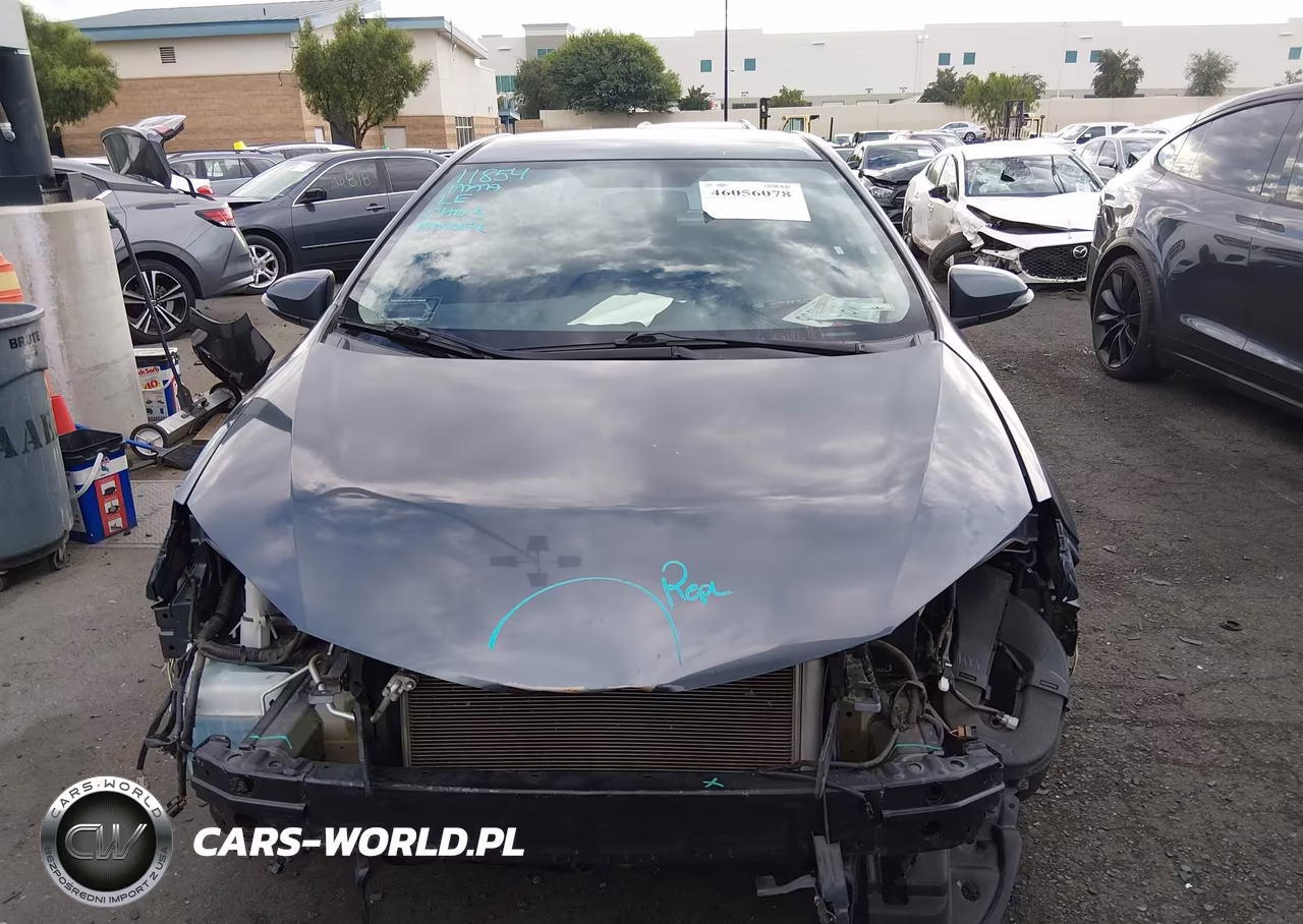 2015 Toyota Corolla S Plus VIN:5YFBURHE2FP318184 - 13