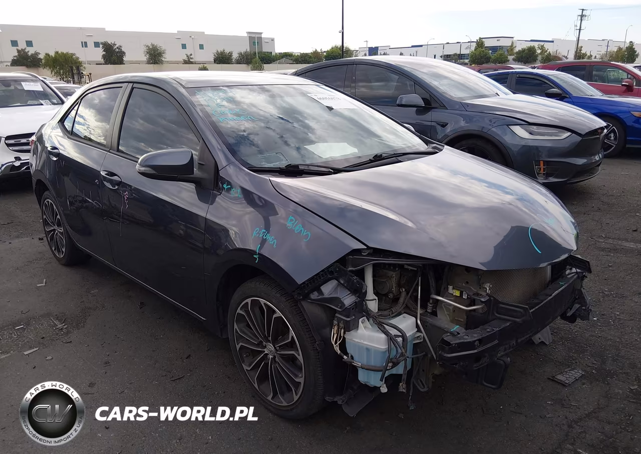 2015 Toyota Corolla S Plus VIN:5YFBURHE2FP318184 - 14