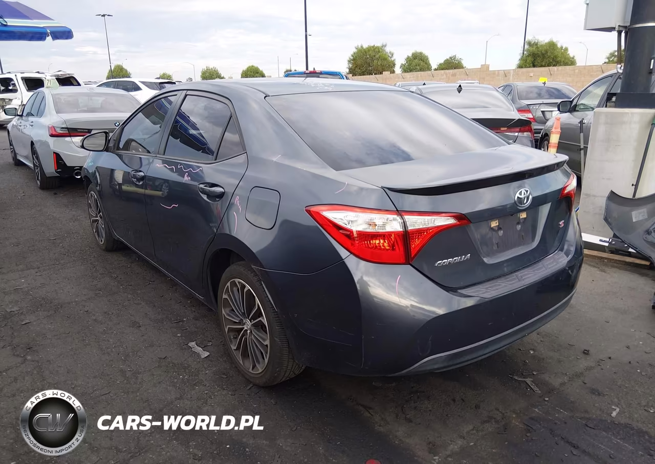 2015 Toyota Corolla S Plus VIN:5YFBURHE2FP318184 - 3