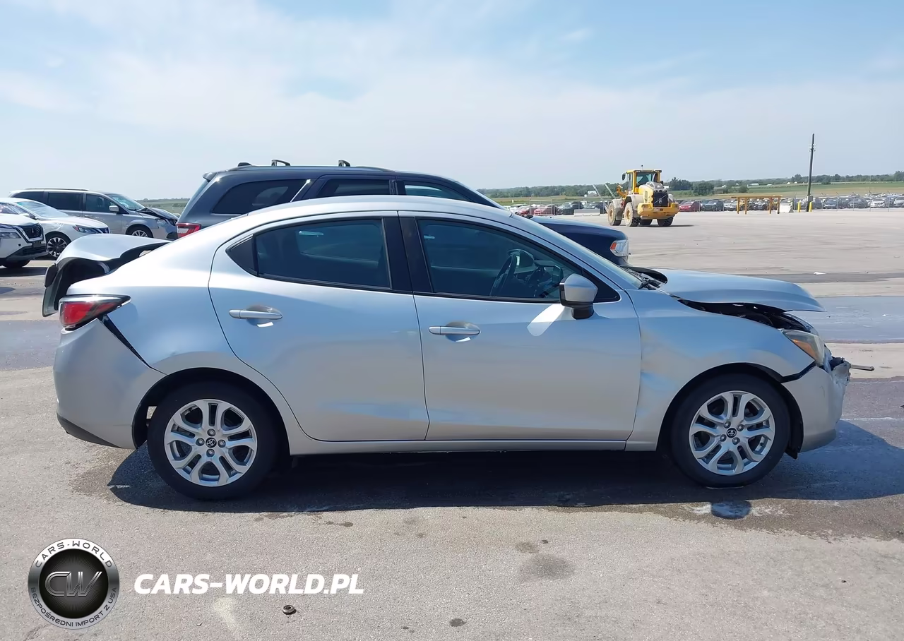 2018 Toyota Yaris Ia VIN:3MYDLBYV1JY313068 - 13