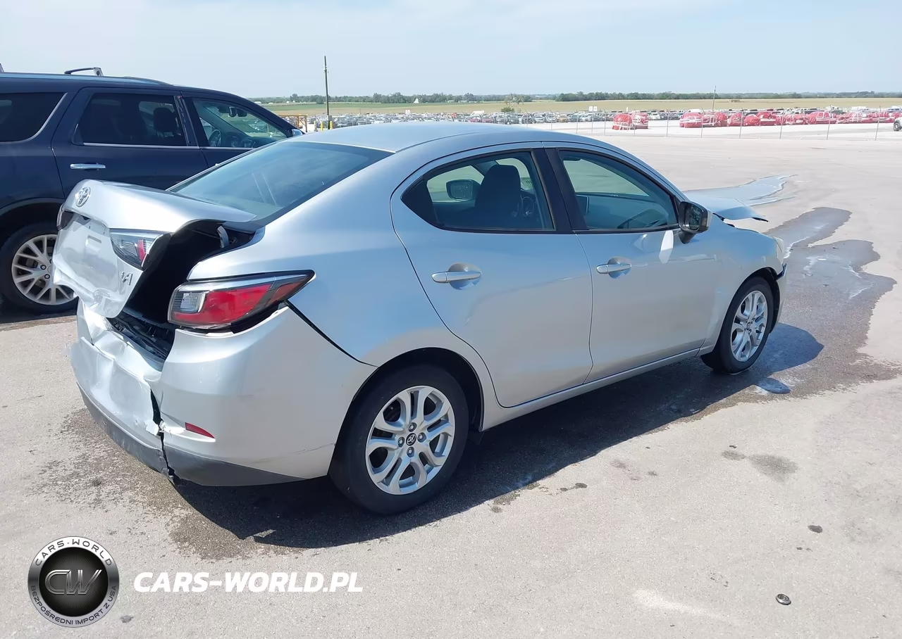 2018 Toyota Yaris Ia VIN:3MYDLBYV1JY313068 - 4