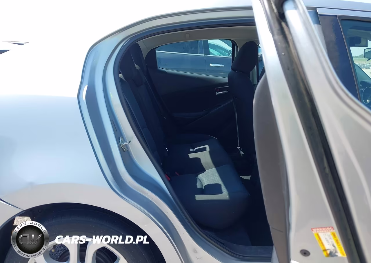 2018 Toyota Yaris Ia VIN:3MYDLBYV1JY313068 - 8