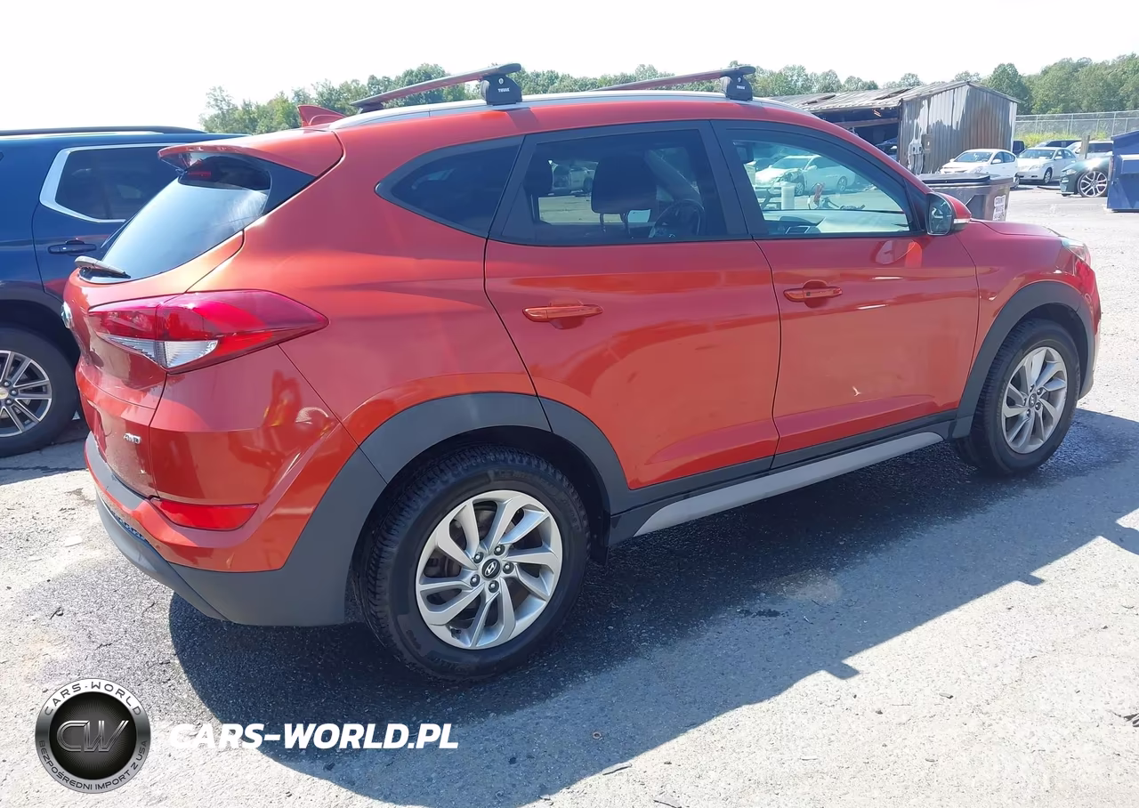 2017 Hyundai Tucson Se Plus VIN:KM8J3CA41HU443451 - 4