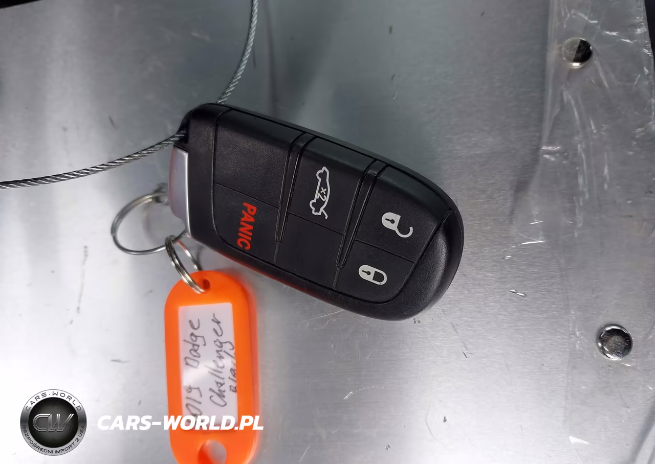 2019 Dodge Challenger Sxt VIN:2C3CDZAG0KH502141 - 11