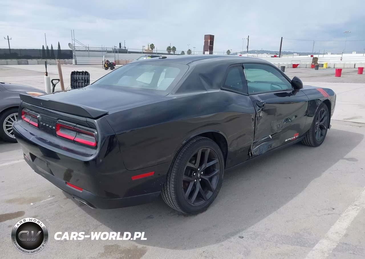 2019 Dodge Challenger Sxt VIN:2C3CDZAG0KH502141 - 4